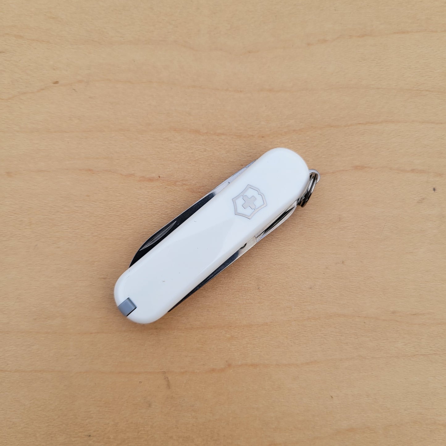 Victorinox Swiss Army Knife - Classic SD Falling Snow