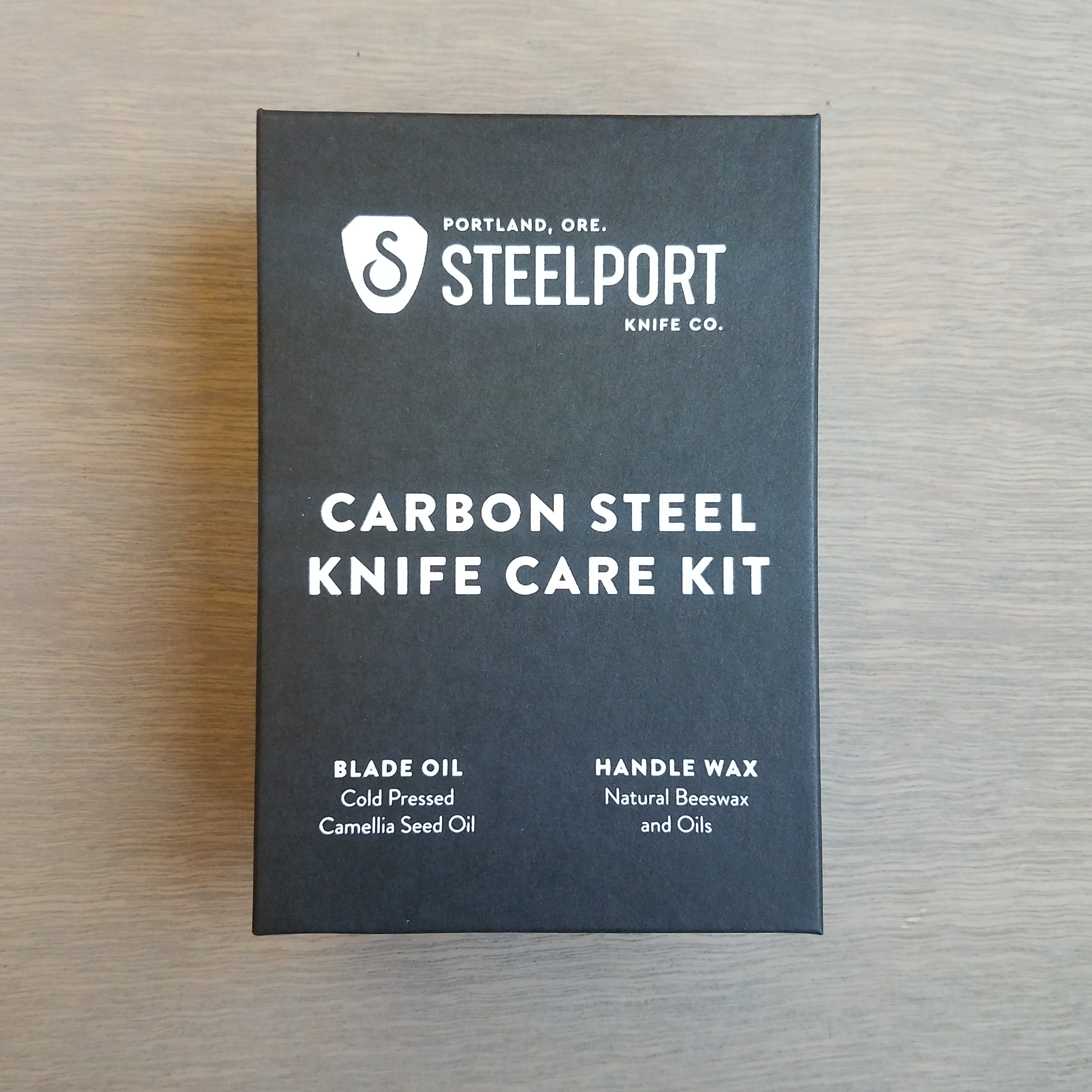 http://uptowncutlery.com/cdn/shop/products/Steelport_KnifeCo_Carbon_Steel_Care_Kit1.jpg?v=1641504138