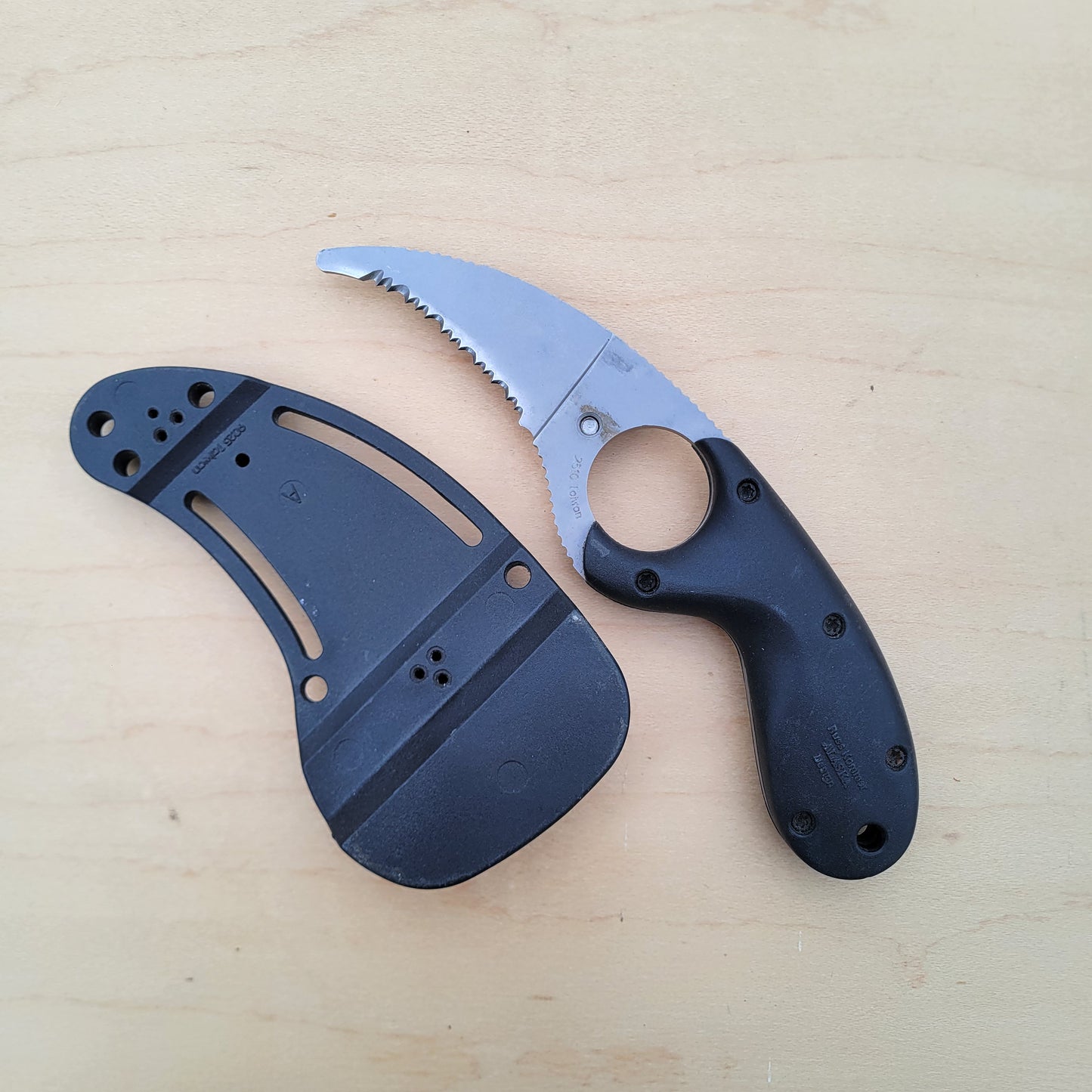 CRKT Bear Claw Serrated - Used