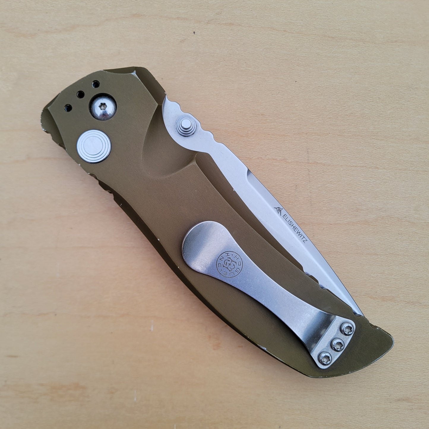 Hogue EX-01 4" Aluminum Button Lock - Brown