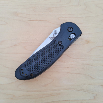 Benchmade 551-S30V Griptilian