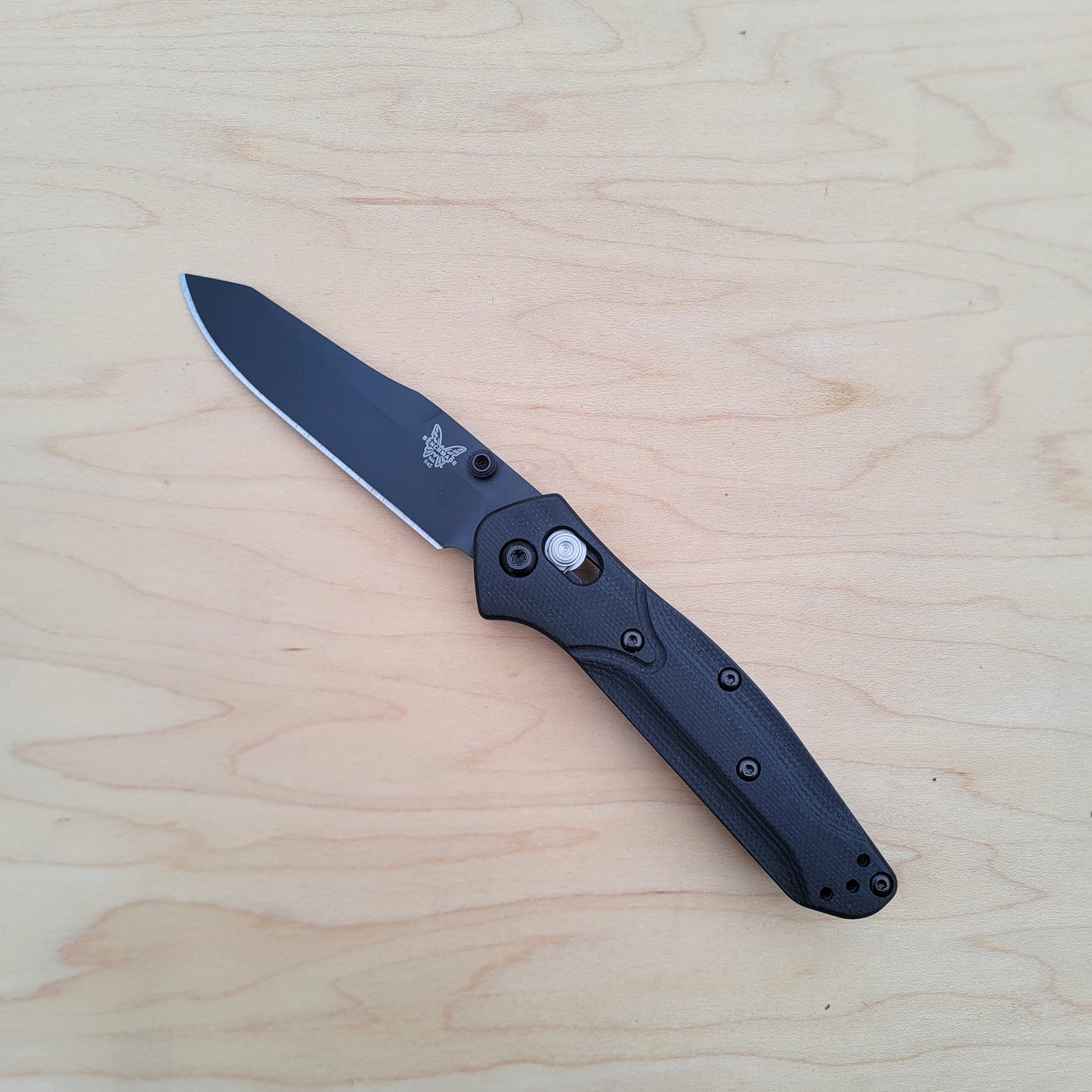 Benchmade 945BK-1 Mini Osborne - Black G10