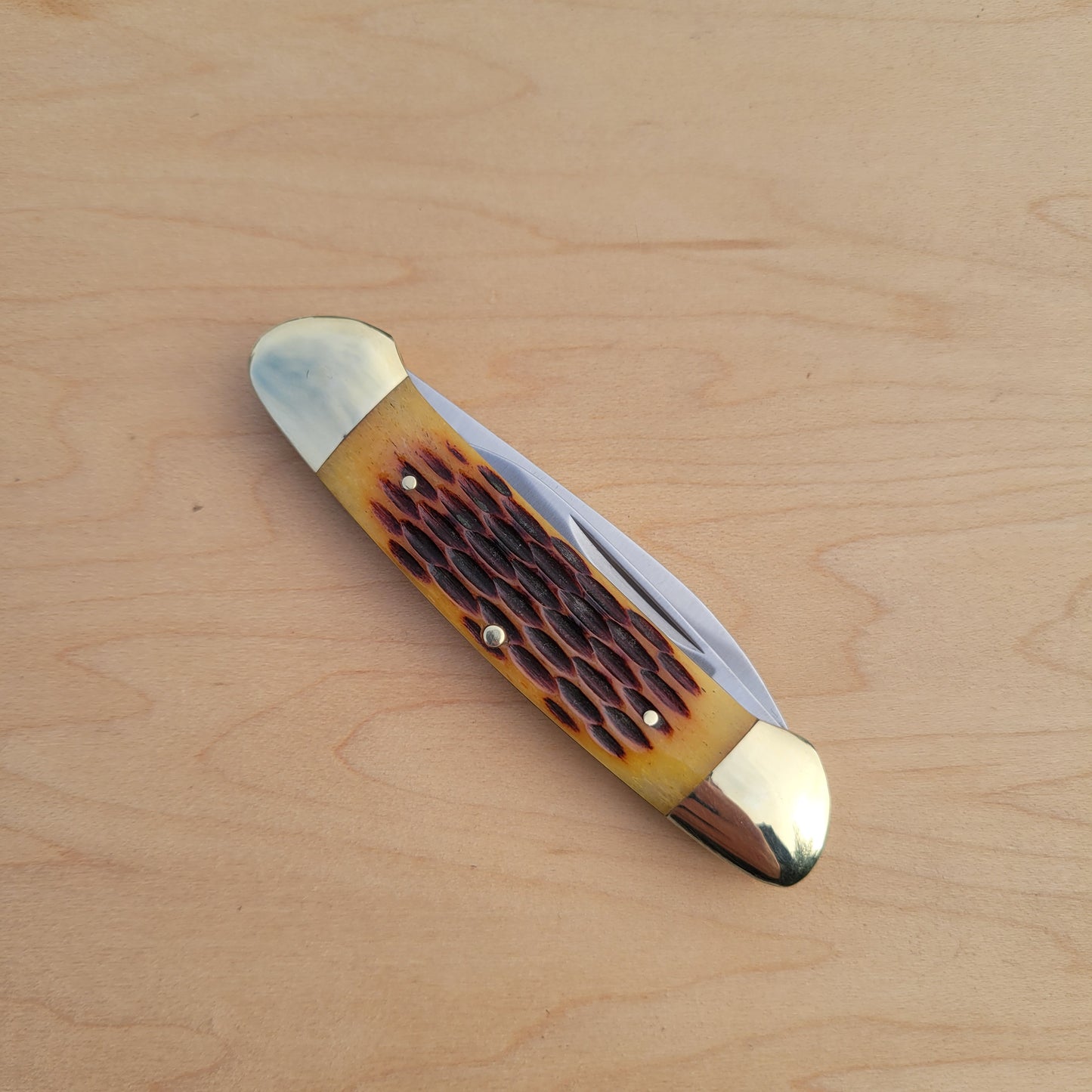 Buck 389 Canoe 3.6" Folding Knife - Brown Jig Bone