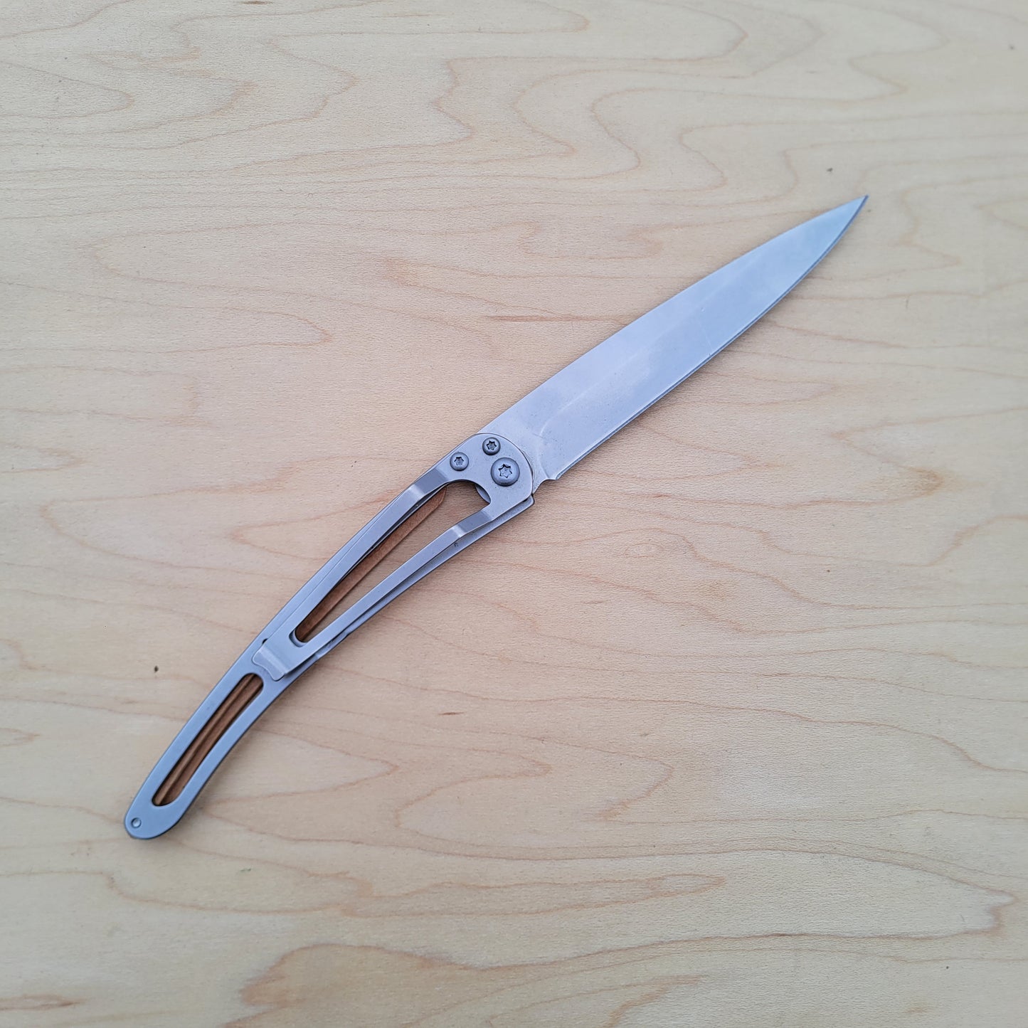 Deejo 37G Art Nouveau Liner Lock