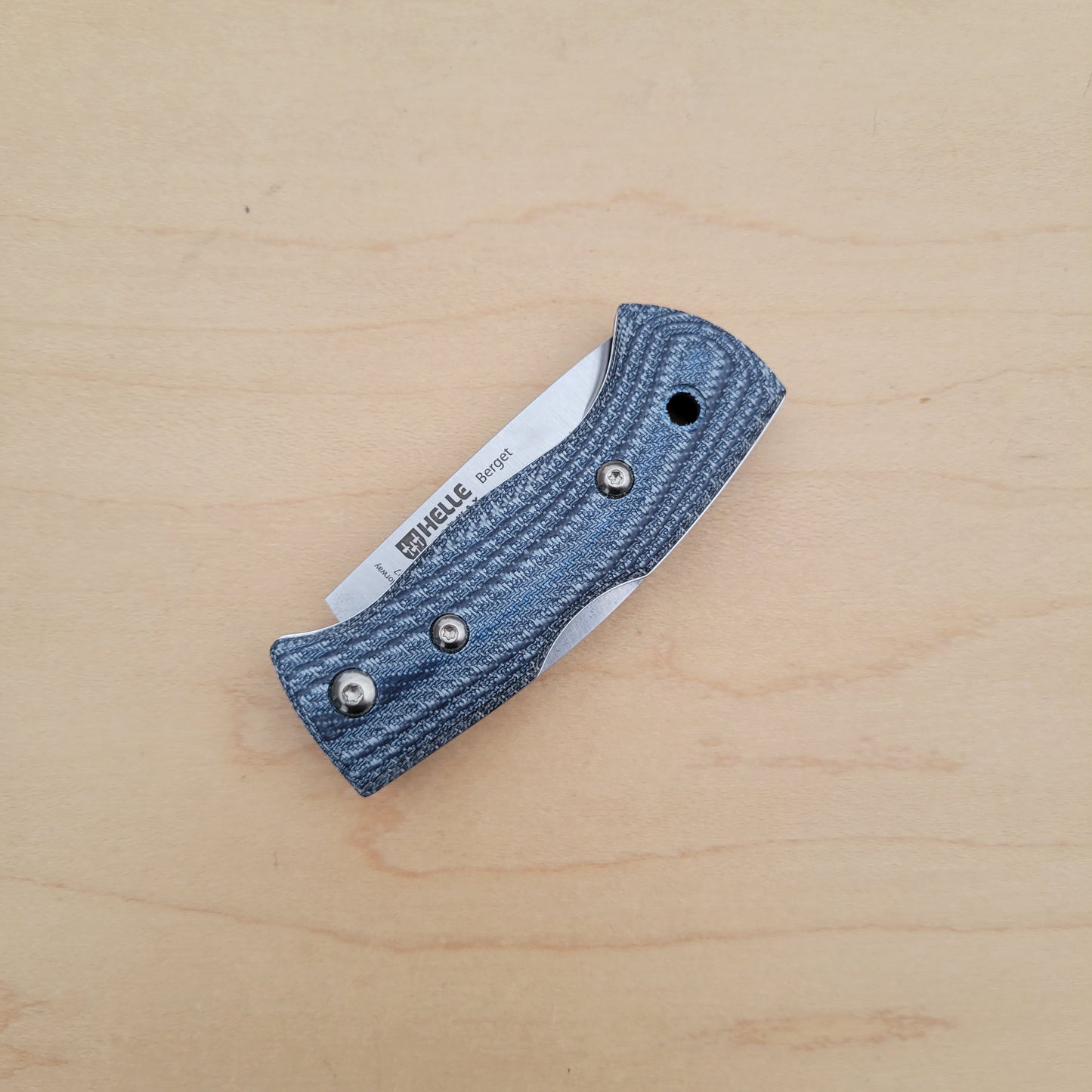 Helle Berget 2.25" Folding Knife - Denim Micarta