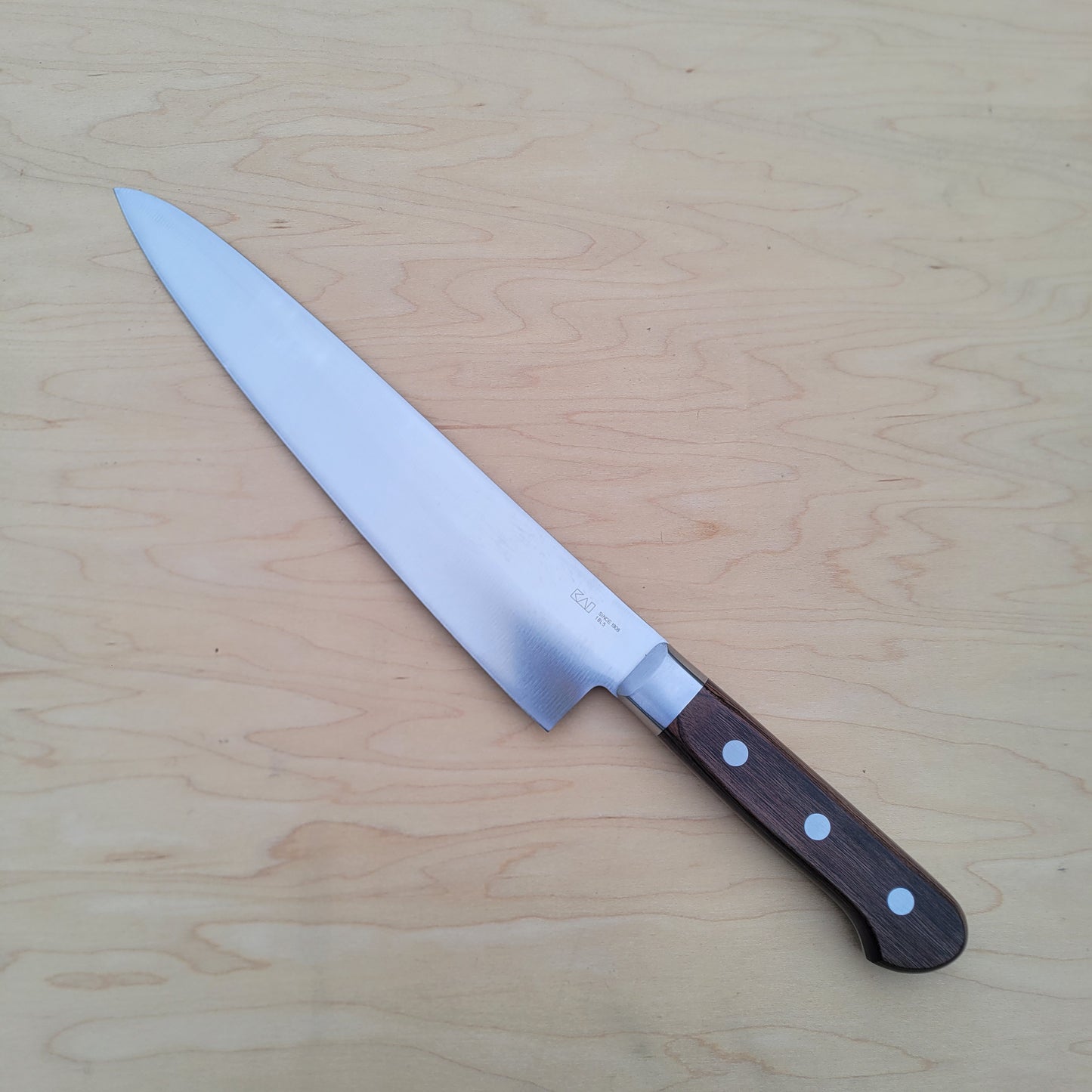 Kai Sekimagoroku Benifuji 240mm Gyuto