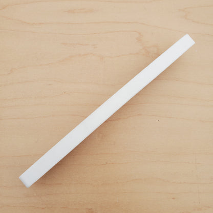 Pallares Scythe Stone - White medium