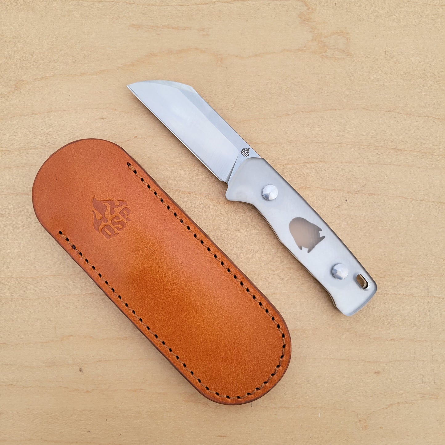 QSP Baby Penguin Fixed Blade - Clear Acrylic