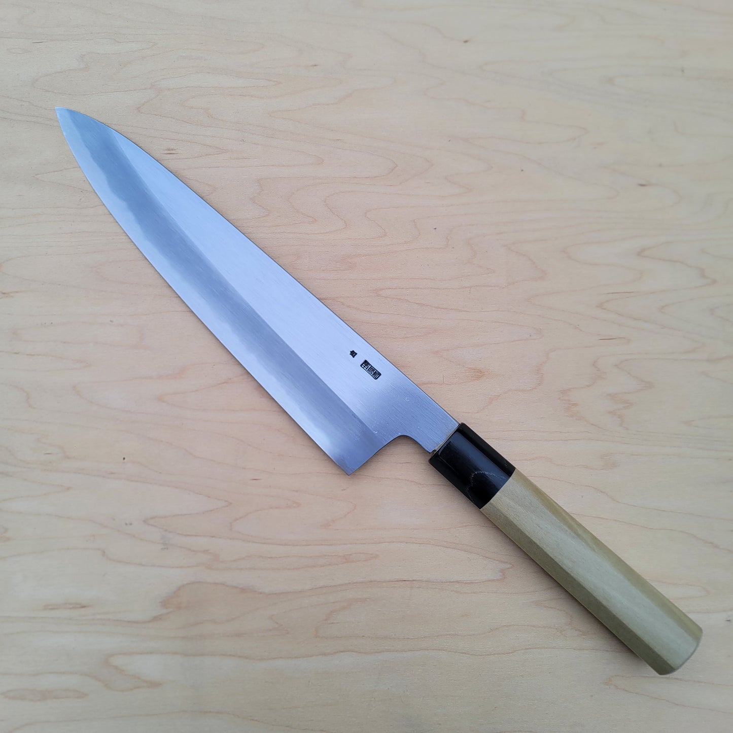 Sakai Kikumori Kikuzuki Kasumi 240mm Gyuto