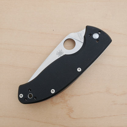 Spyderco Tenacious G10 Partial Serration Black C122GPS