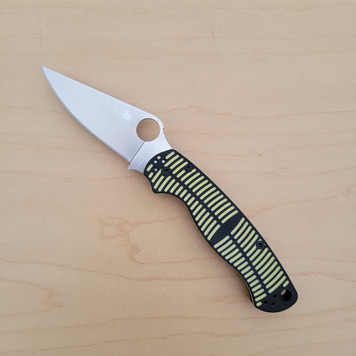 Spyderco Para Military 2 Salt - Yellow G10 MagnaCut C81GBKYLMCP2