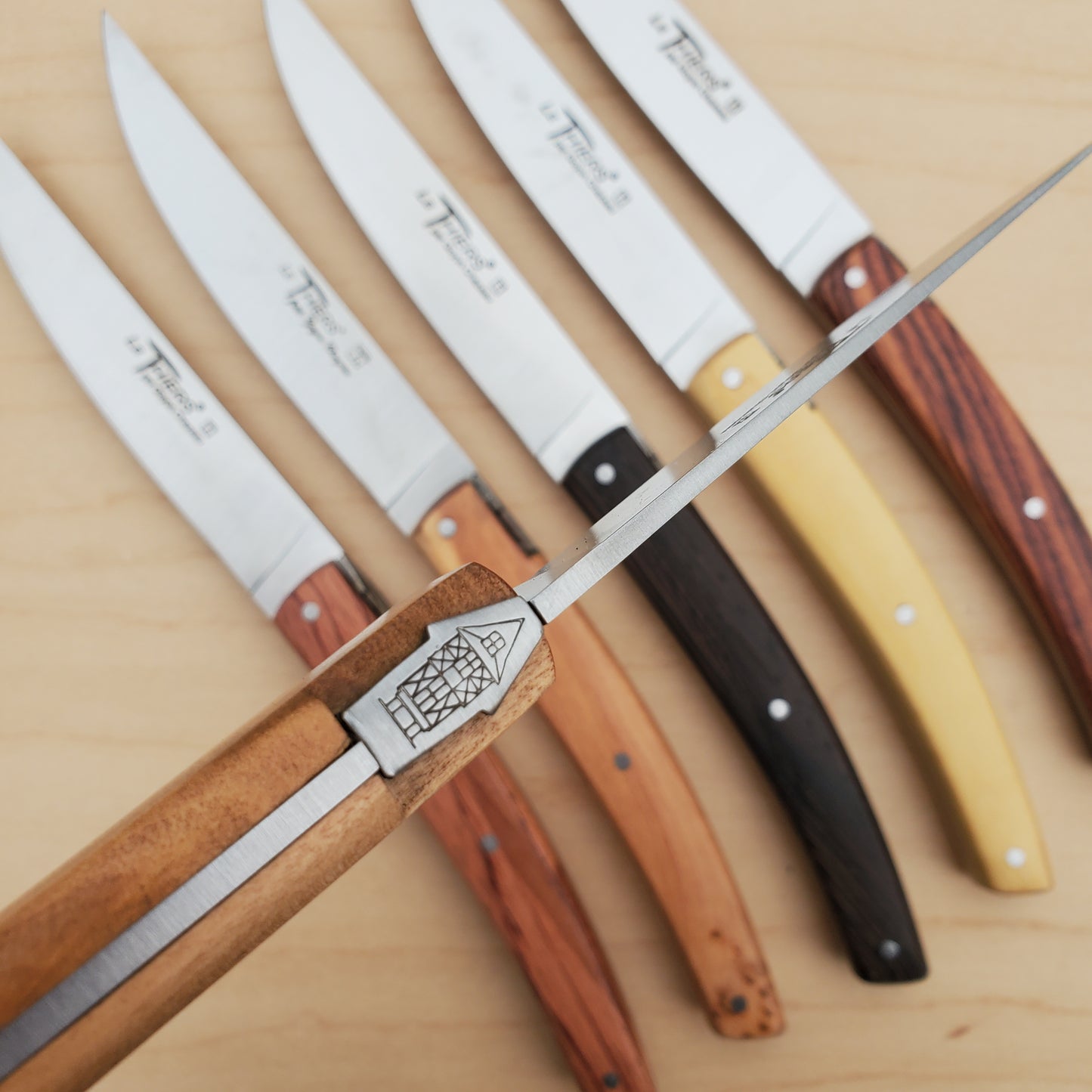 Goyon Chazeau 'Pirou' Steak Knife Set of 6 -Mixed Woods