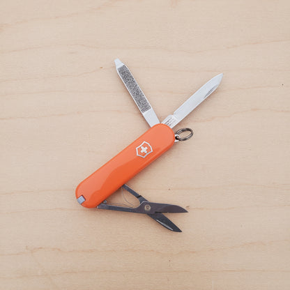 Victorinox Swiss Army Knife - Classic SD Mango Tango