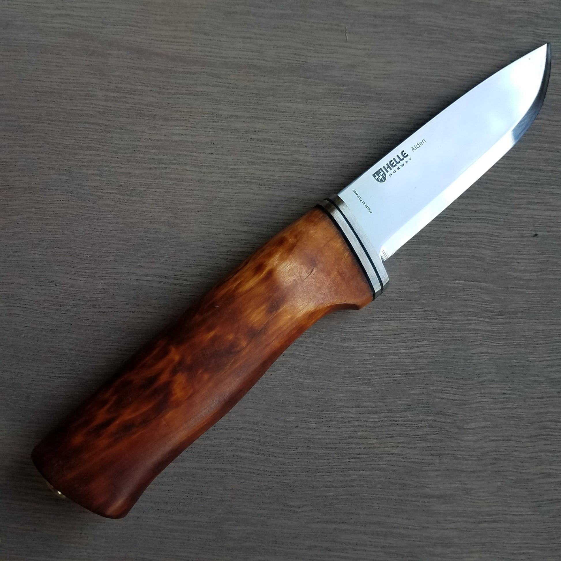Helle Knives: Dele - Outdoor Chef Knife - Polished 12C27 Stainless - Curly  Birch