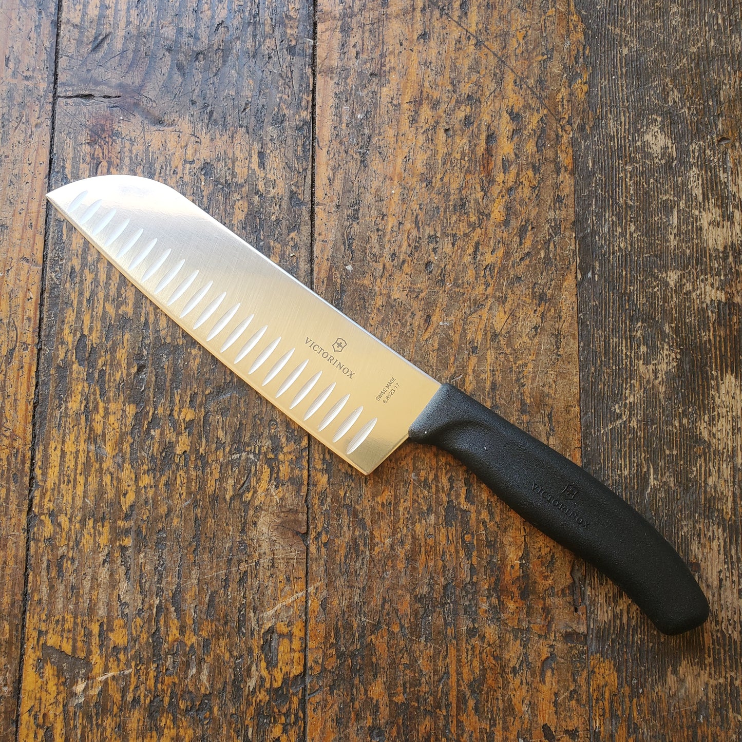 Victorinox Swiss Classic 7" Santoku Knife