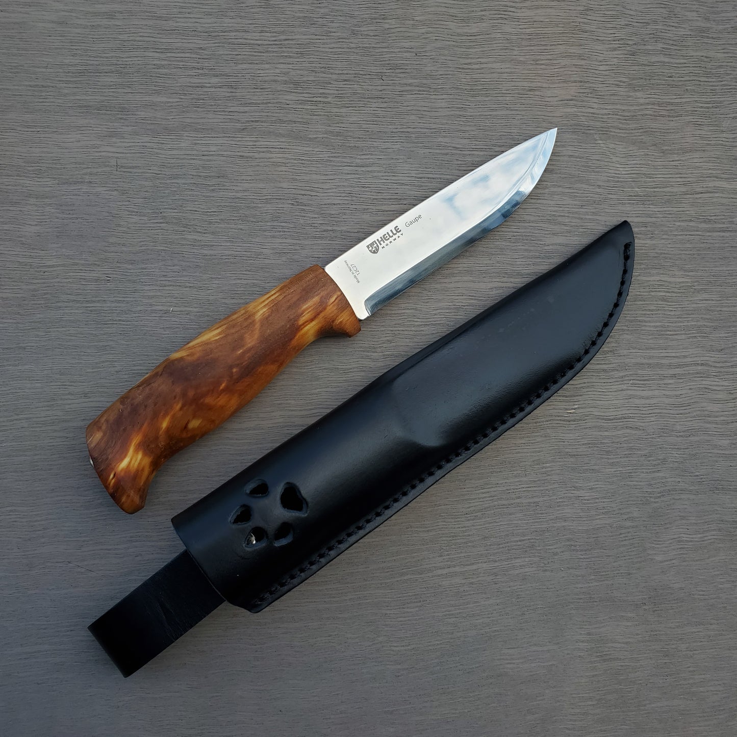 Helle Gaupe Knife - 12C27 - Curly Birch