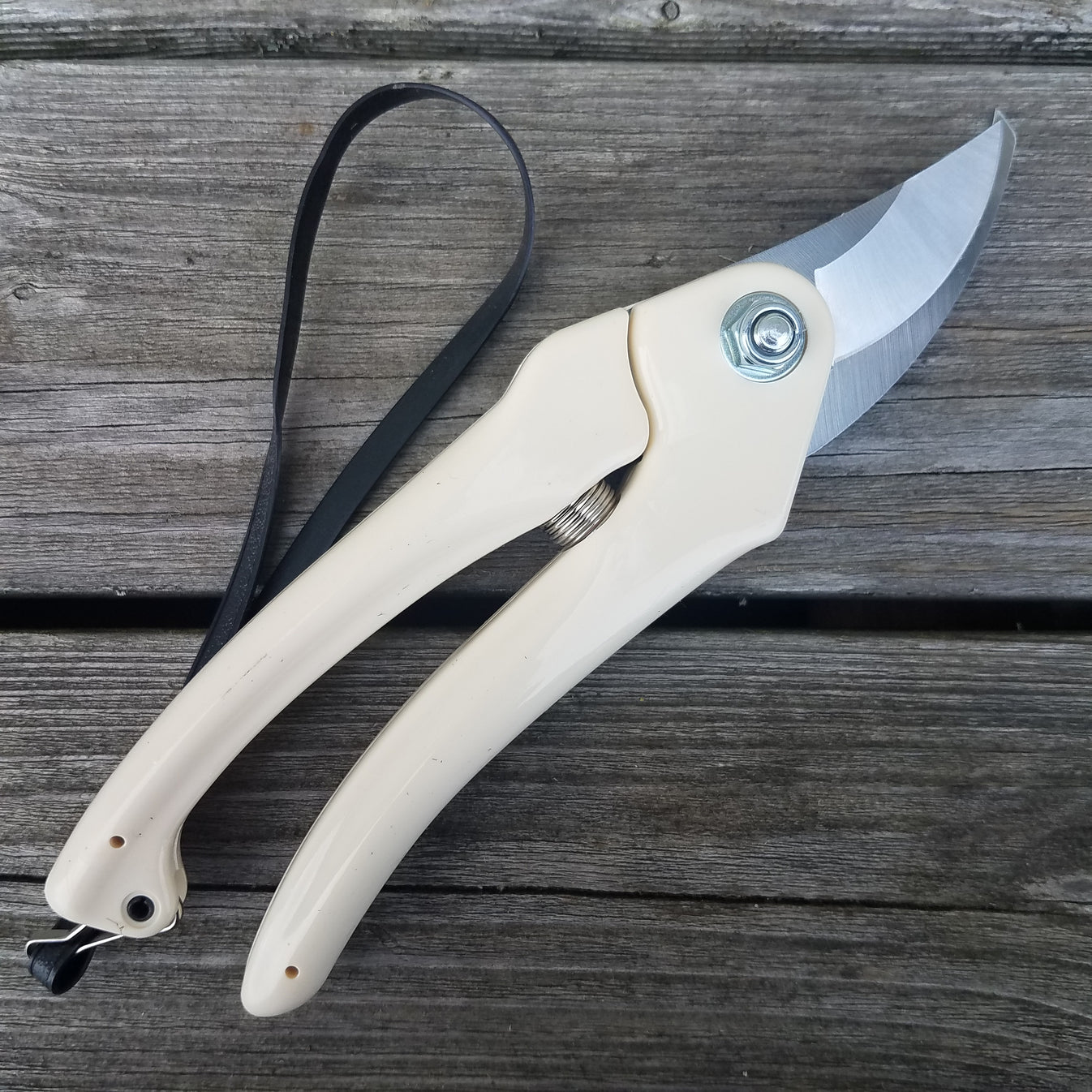 Kamaki Garden Pruner P900H Uptown Cutlery