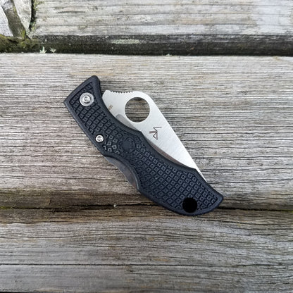 Spyderco Ladybug 3 - Black Serrated - LBKS3